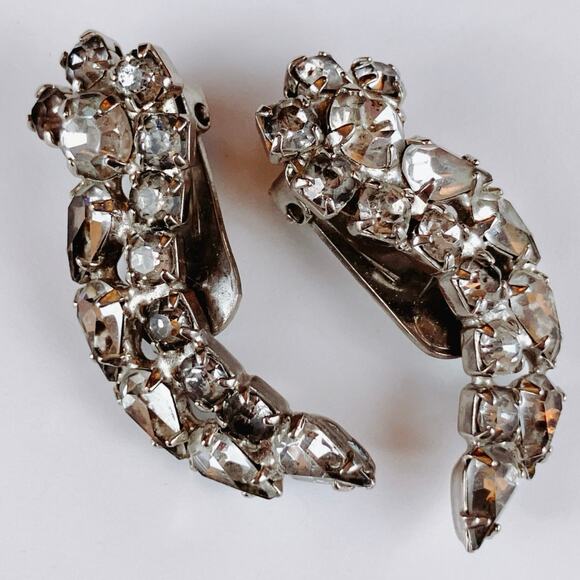VTG Mid Century Crescent Rhinestone Clip On Earrings Silver Tone 1950s - Picture 8 of 10